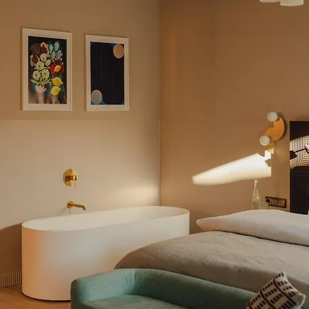 Zum Hirschen Hotel 4*